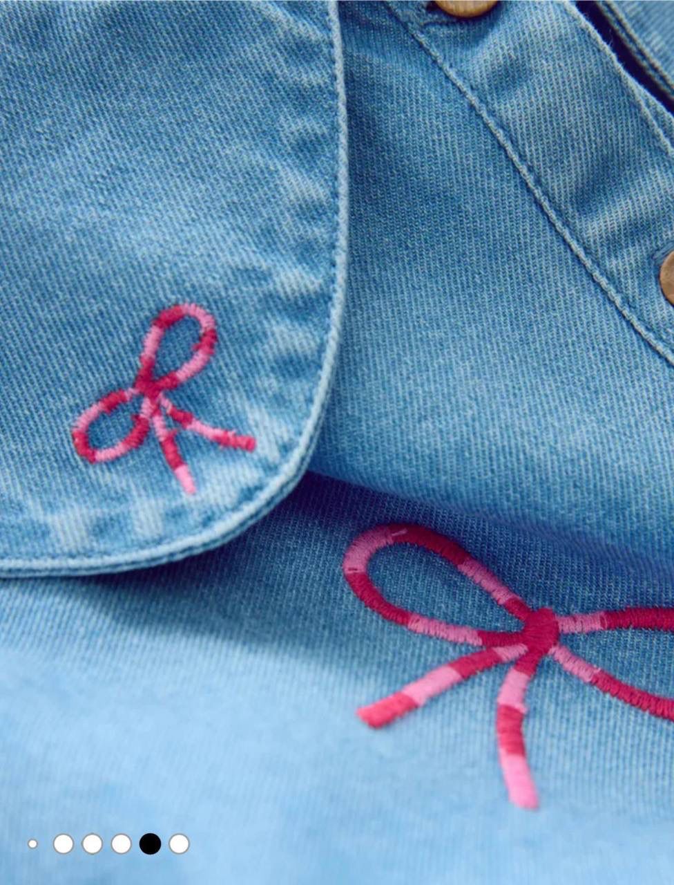 Fiyonk Nakışlı Bebe Yaka Denim Elbise