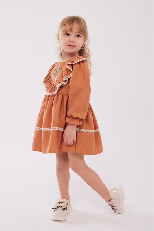 Nakış Detaylı Tarçın Kız Çocuk Elbise(Toka Hediyeli)