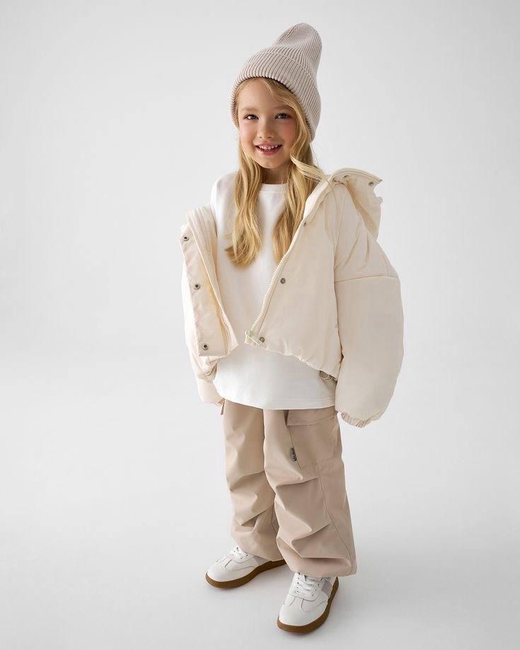 Su Geçirmez Şişme Kapüşonlu Mont Beyaz