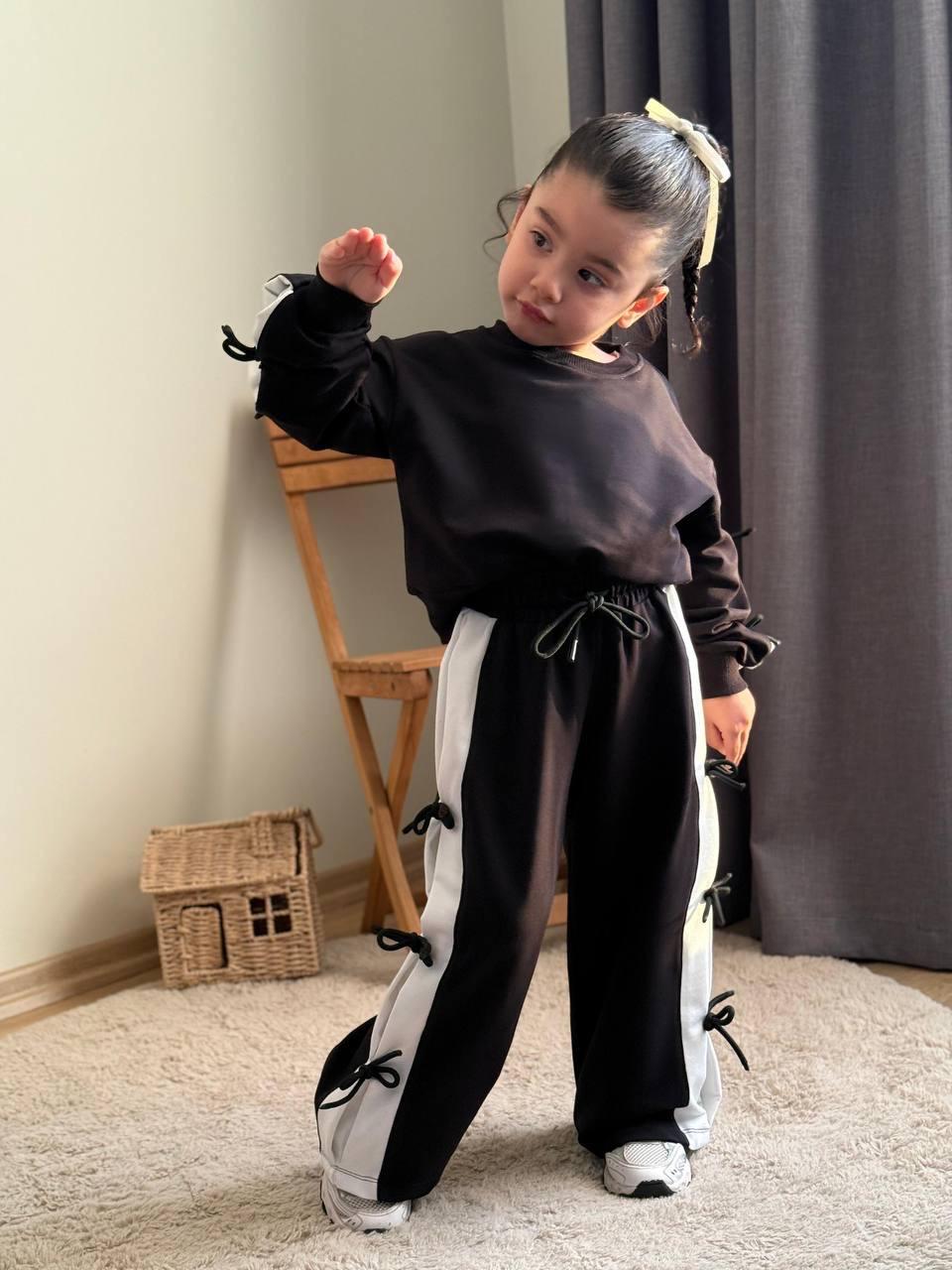 Fiyonk Detaylı İkili Takım-Siyah