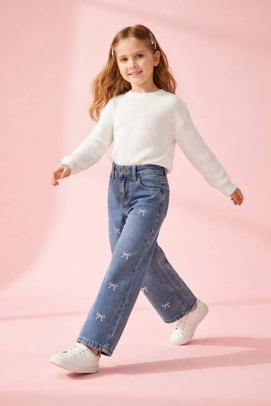 Fiyonk Nakışlı İspanyol Paça Jean