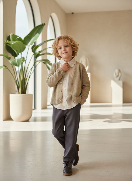 3’lü Hırka, Gömlek ve Pantolon Takımı