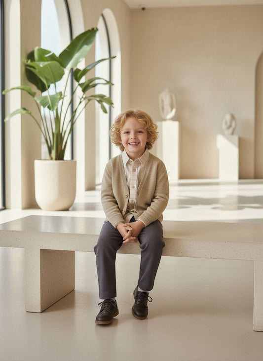 3’lü Hırka, Gömlek ve Pantolon Takımı