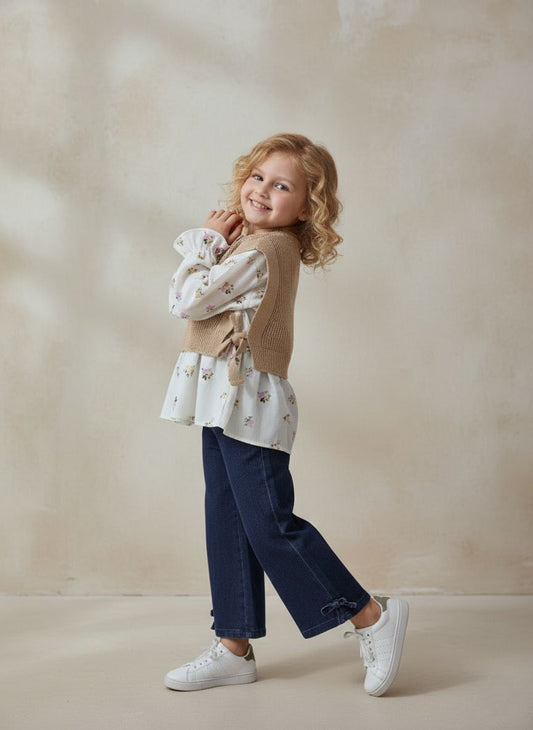 Süveter, Gömlek ve İspanyol Paça Pantolon Takımı